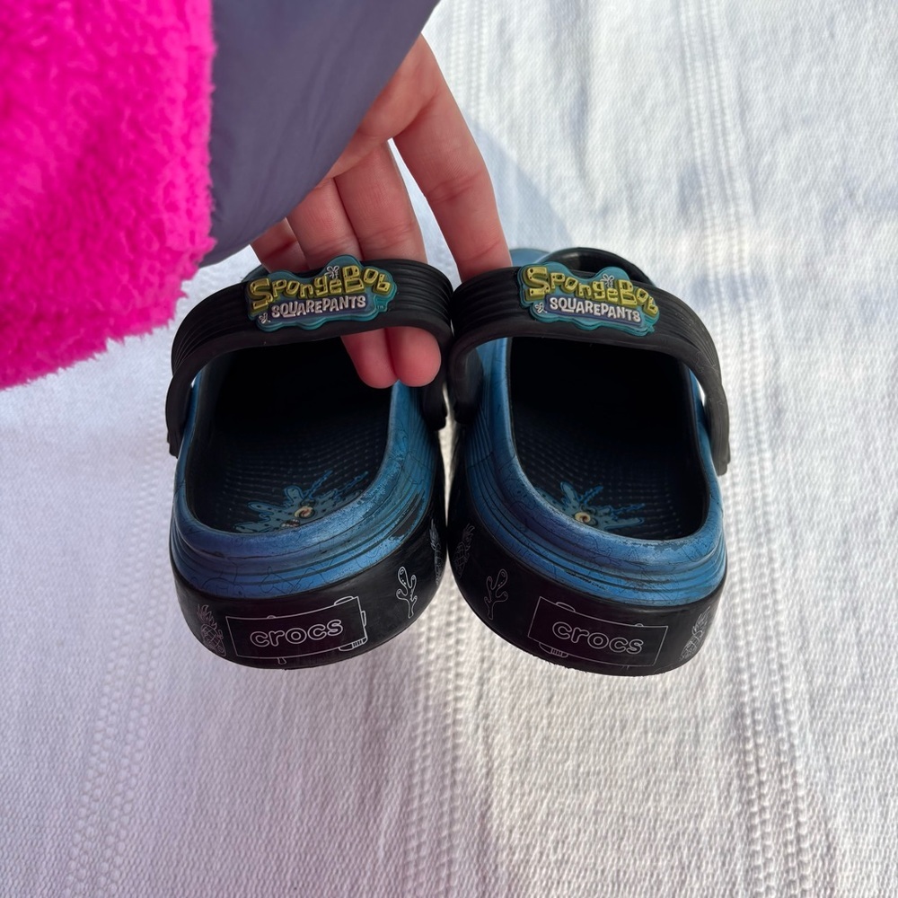 CROCS Kids Teal Turquoise Slip-On Clogs with Character Charms - Picture 5 of 10